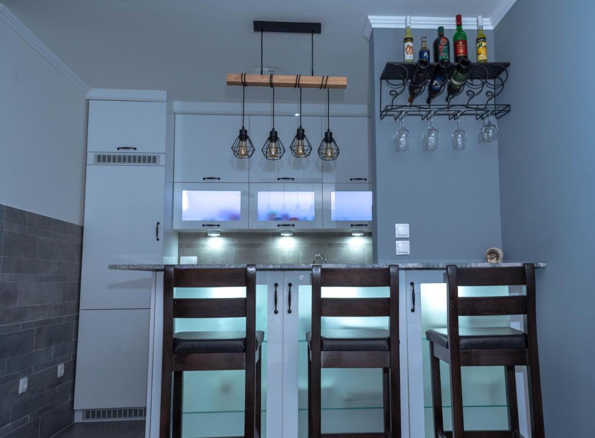 Athena Apartman Lukavica Buitenkant foto