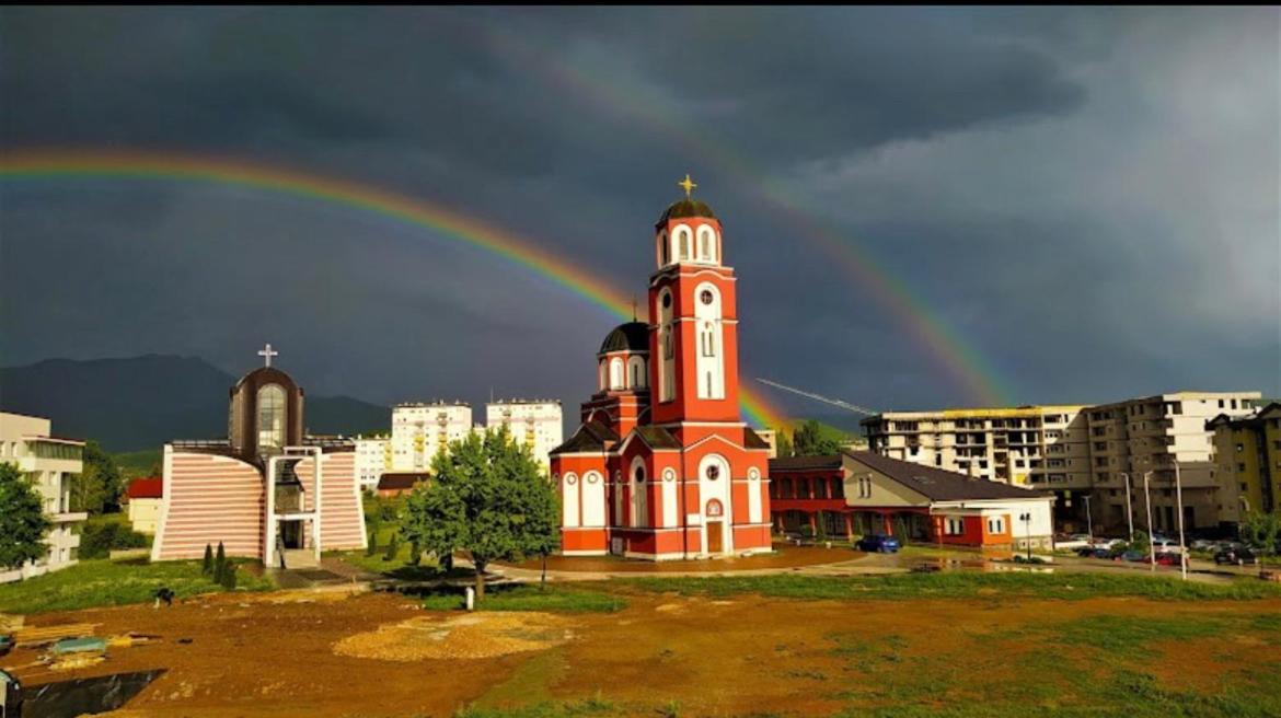 Athena Apartman Lukavica Buitenkant foto
